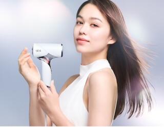 ReFa BEAUTECH DRYER SE　美しさを引き出すテクノロジーを、極限まで、コンパクトに。